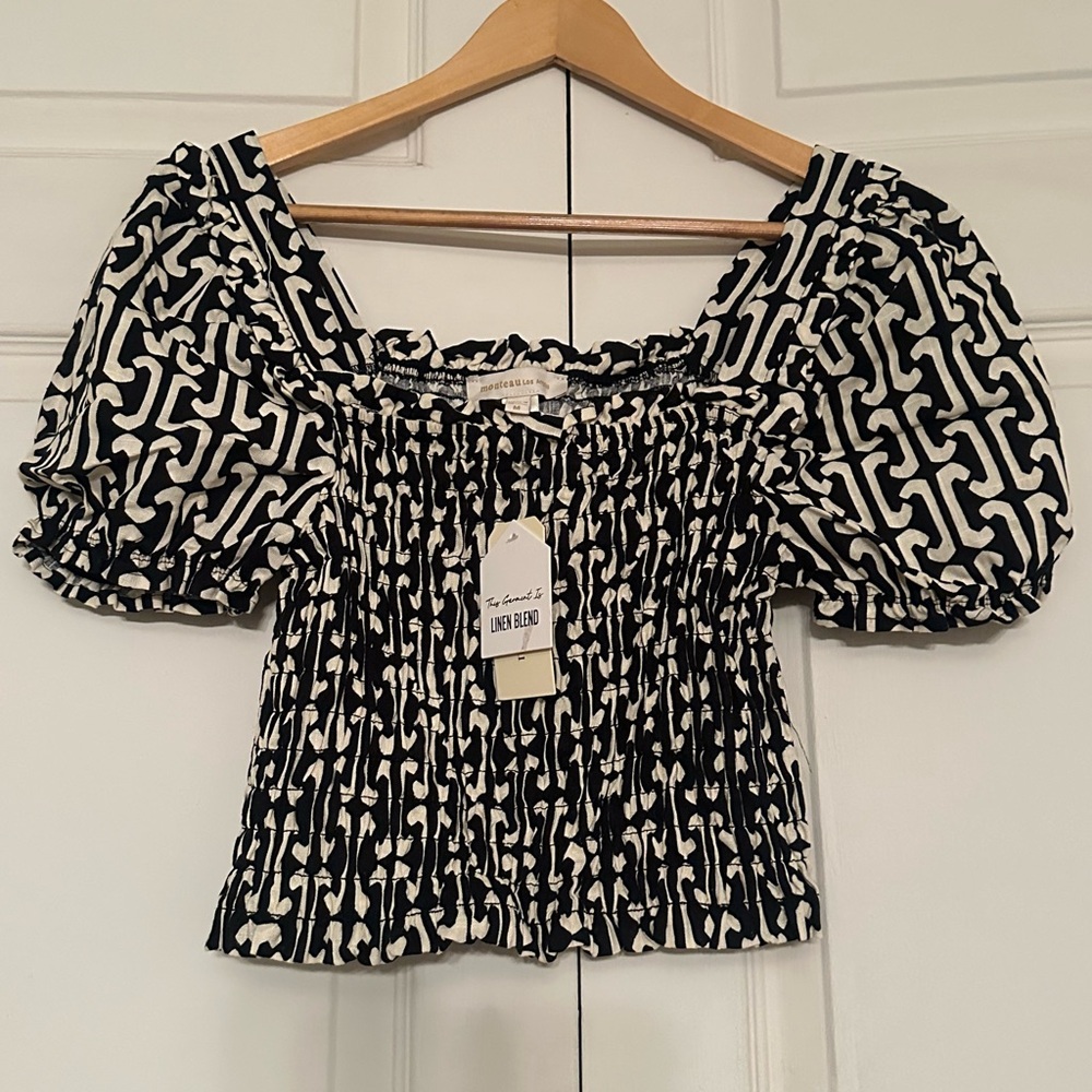 Monteau Black & White Smocked Puff-Sleeve Crop Top